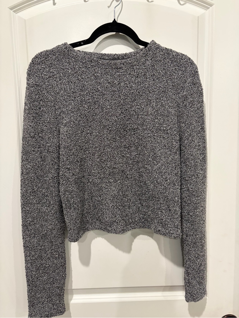 YITTY Heather Gray Crewneck Sweater